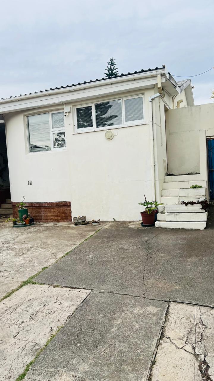4 Bedroom Property for Sale in Berea Eastern Cape